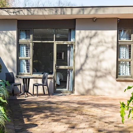 Glen Maine Guest House Pretoria-Noord Εξωτερικό φωτογραφία