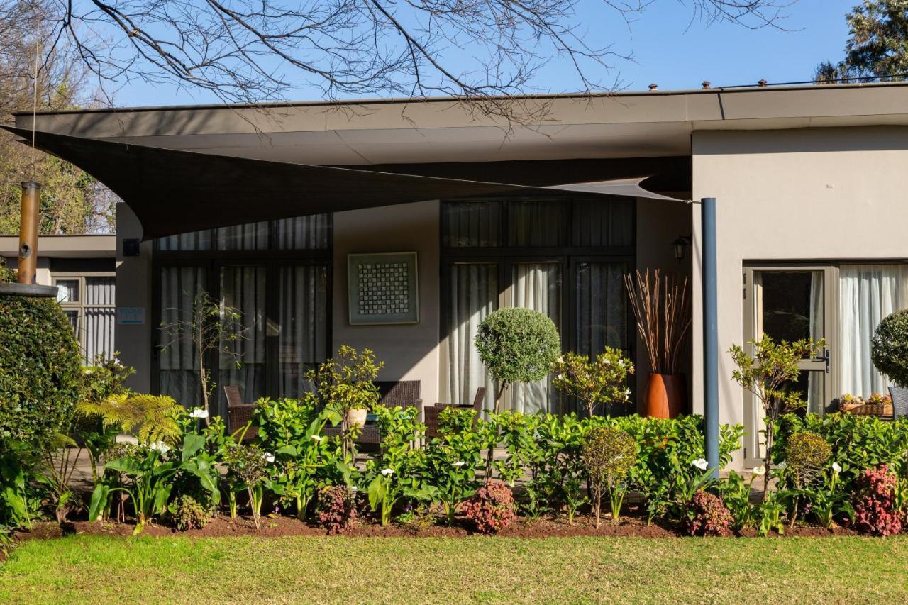 Glen Maine Guest House Pretoria-Noord Εξωτερικό φωτογραφία