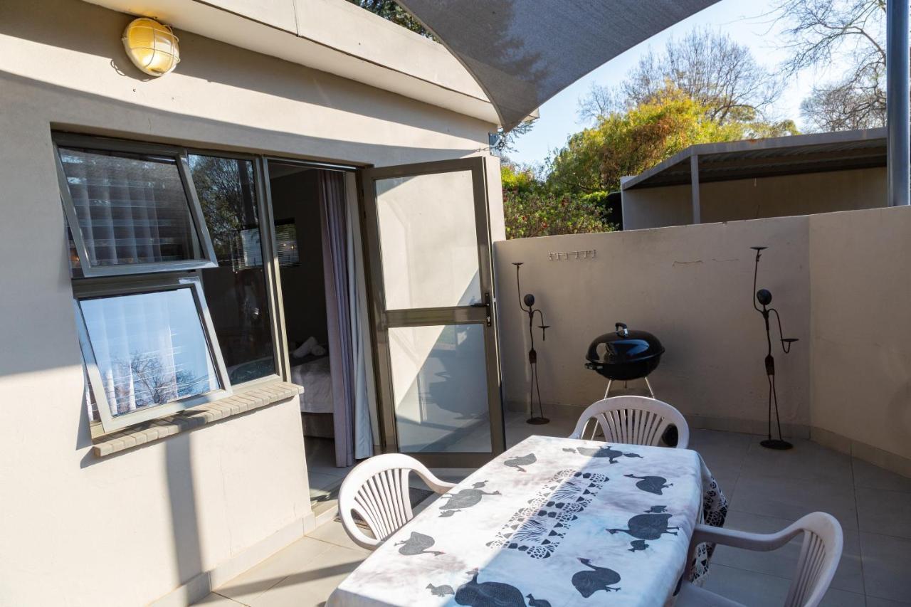 Glen Maine Guest House Pretoria-Noord Εξωτερικό φωτογραφία
