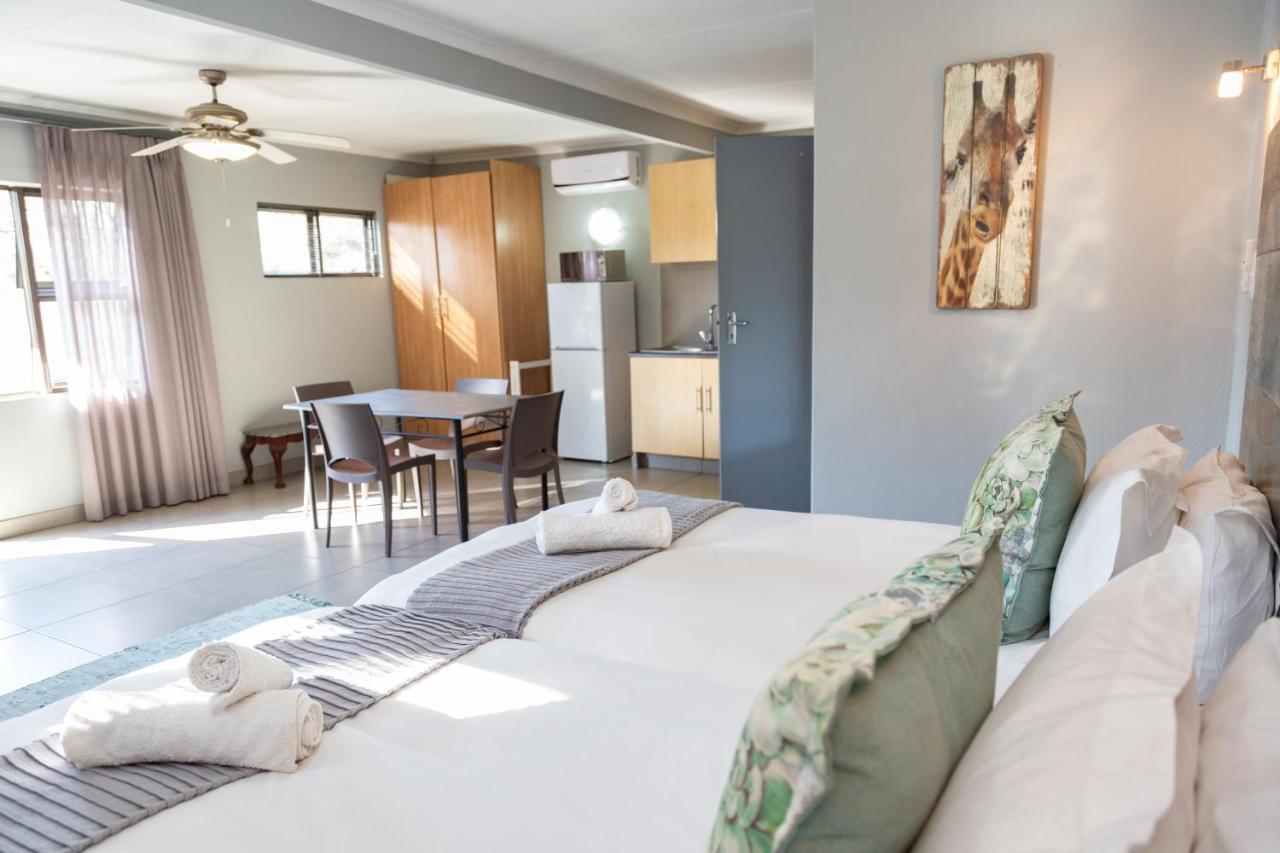 Glen Maine Guest House Pretoria-Noord Εξωτερικό φωτογραφία