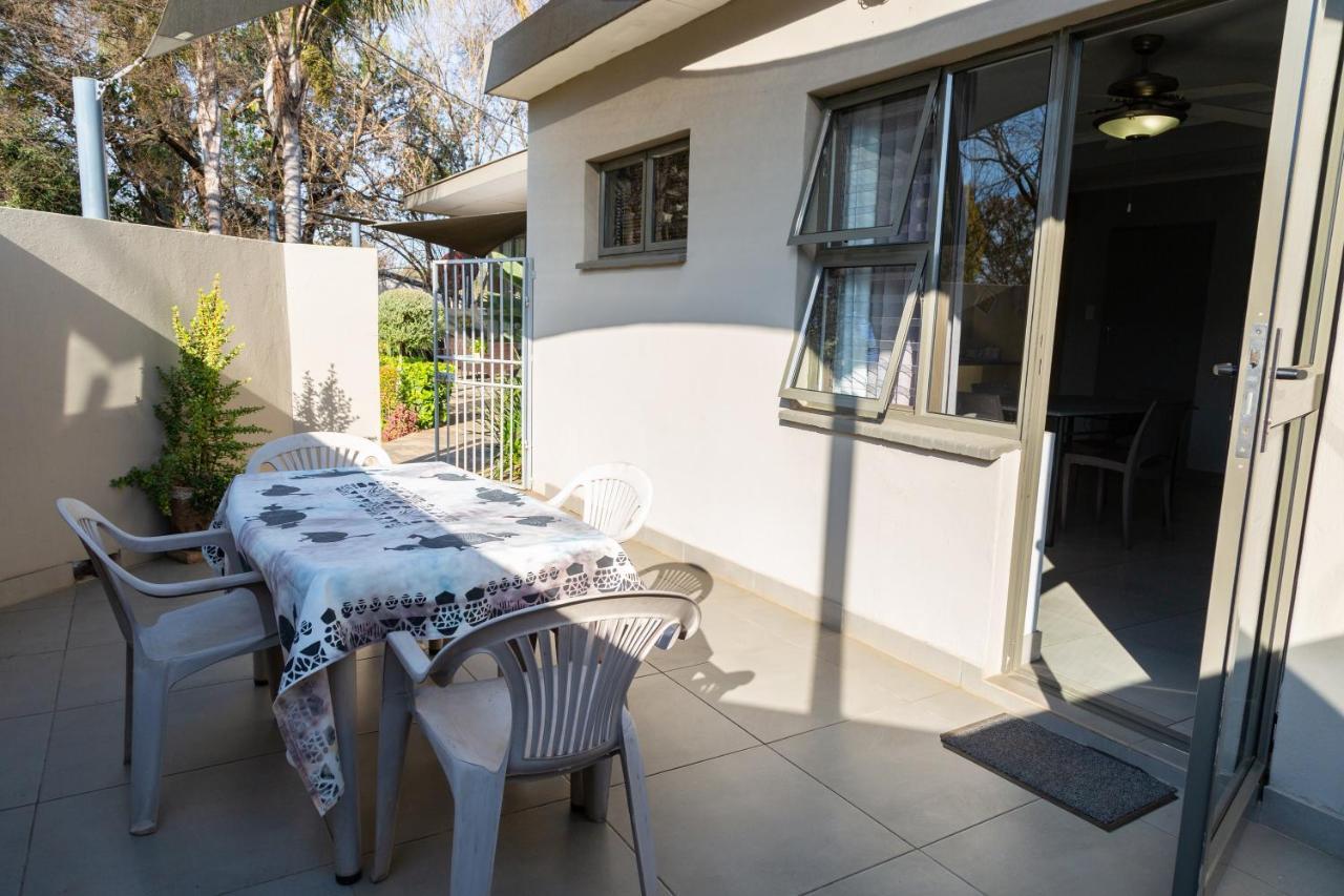 Glen Maine Guest House Pretoria-Noord Εξωτερικό φωτογραφία