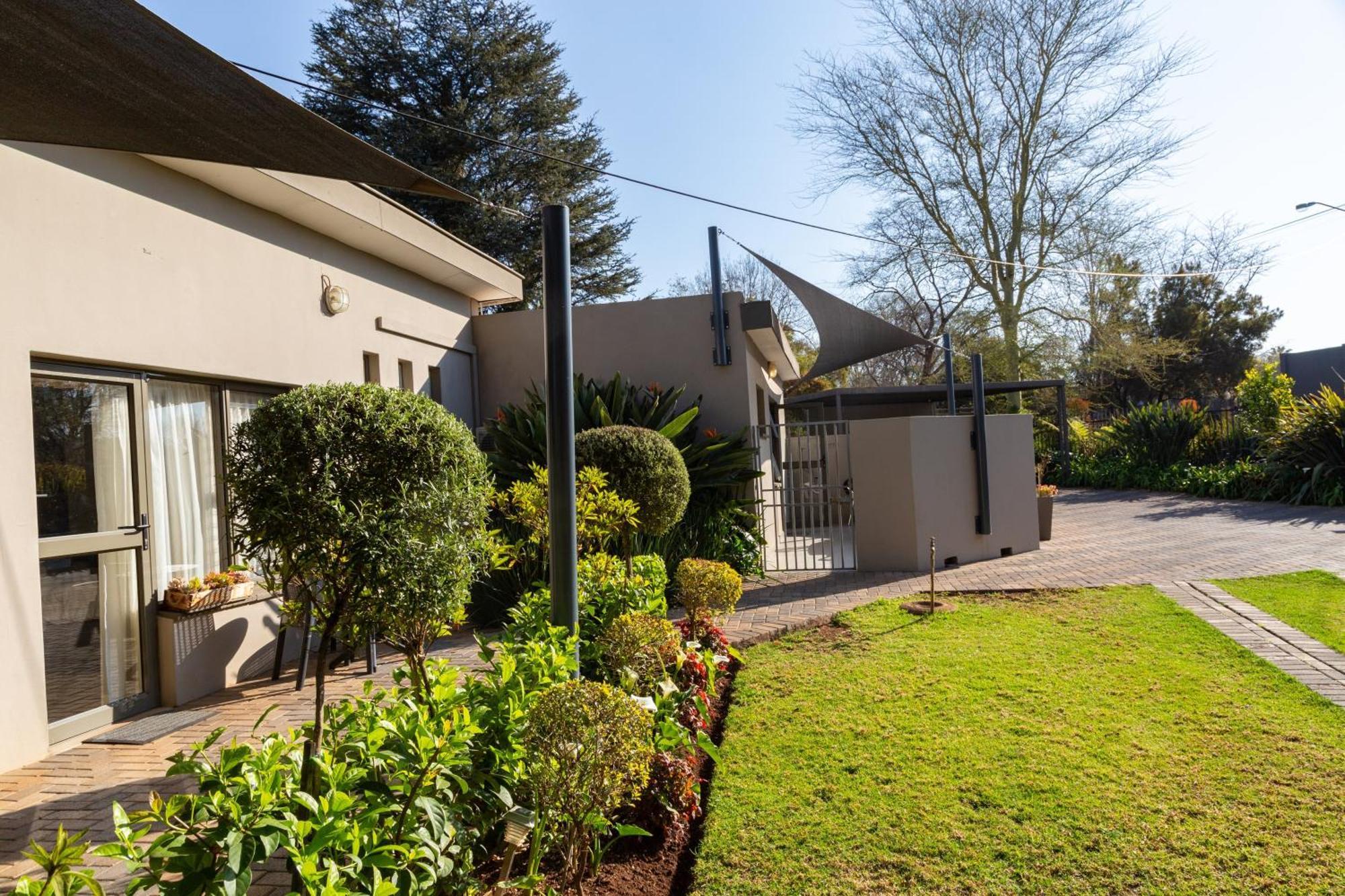 Glen Maine Guest House Pretoria-Noord Εξωτερικό φωτογραφία
