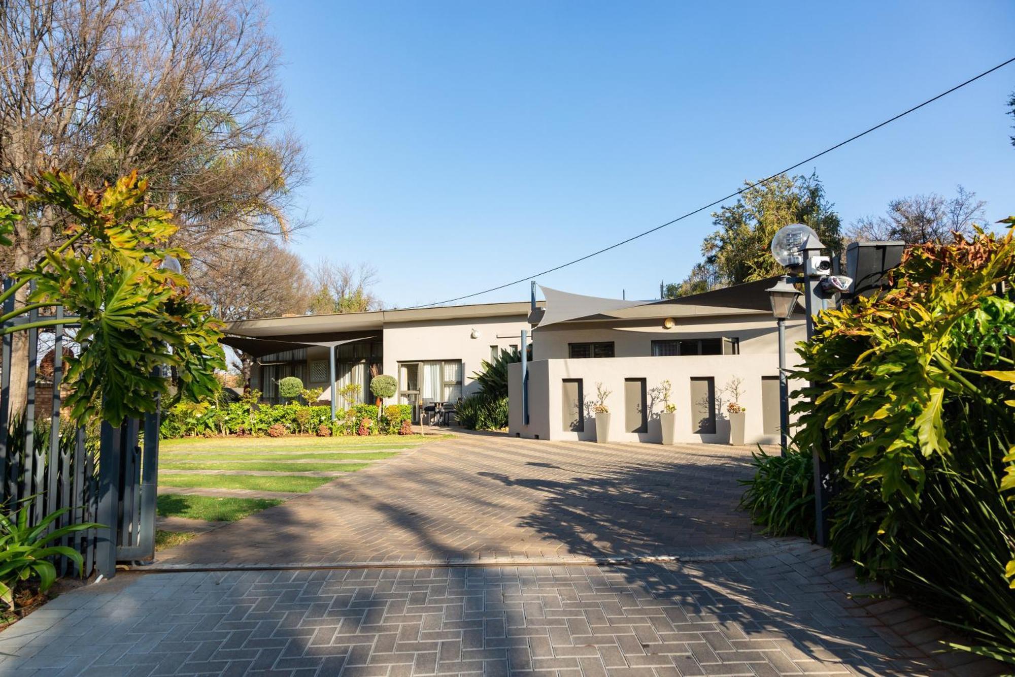 Glen Maine Guest House Pretoria-Noord Εξωτερικό φωτογραφία