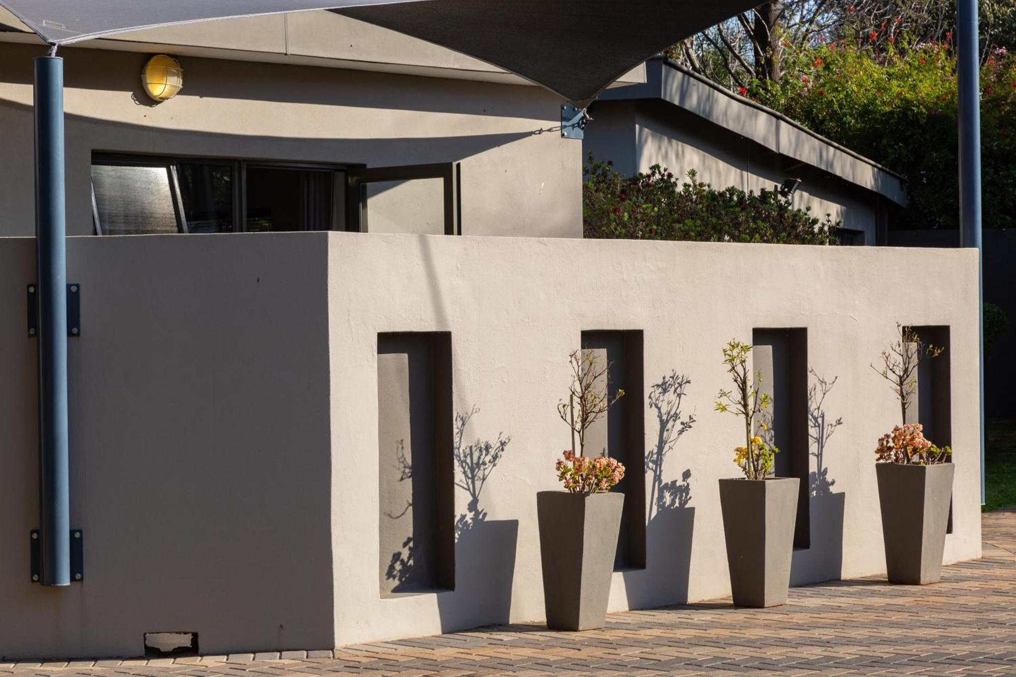 Glen Maine Guest House Pretoria-Noord Εξωτερικό φωτογραφία